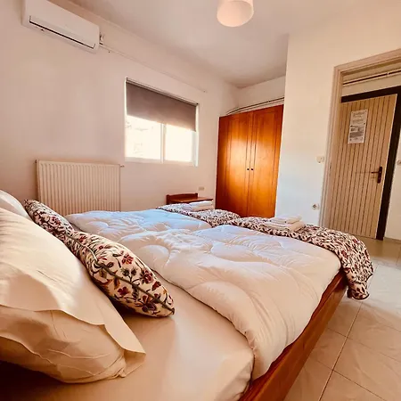 Lenio Skiathos-Stadt